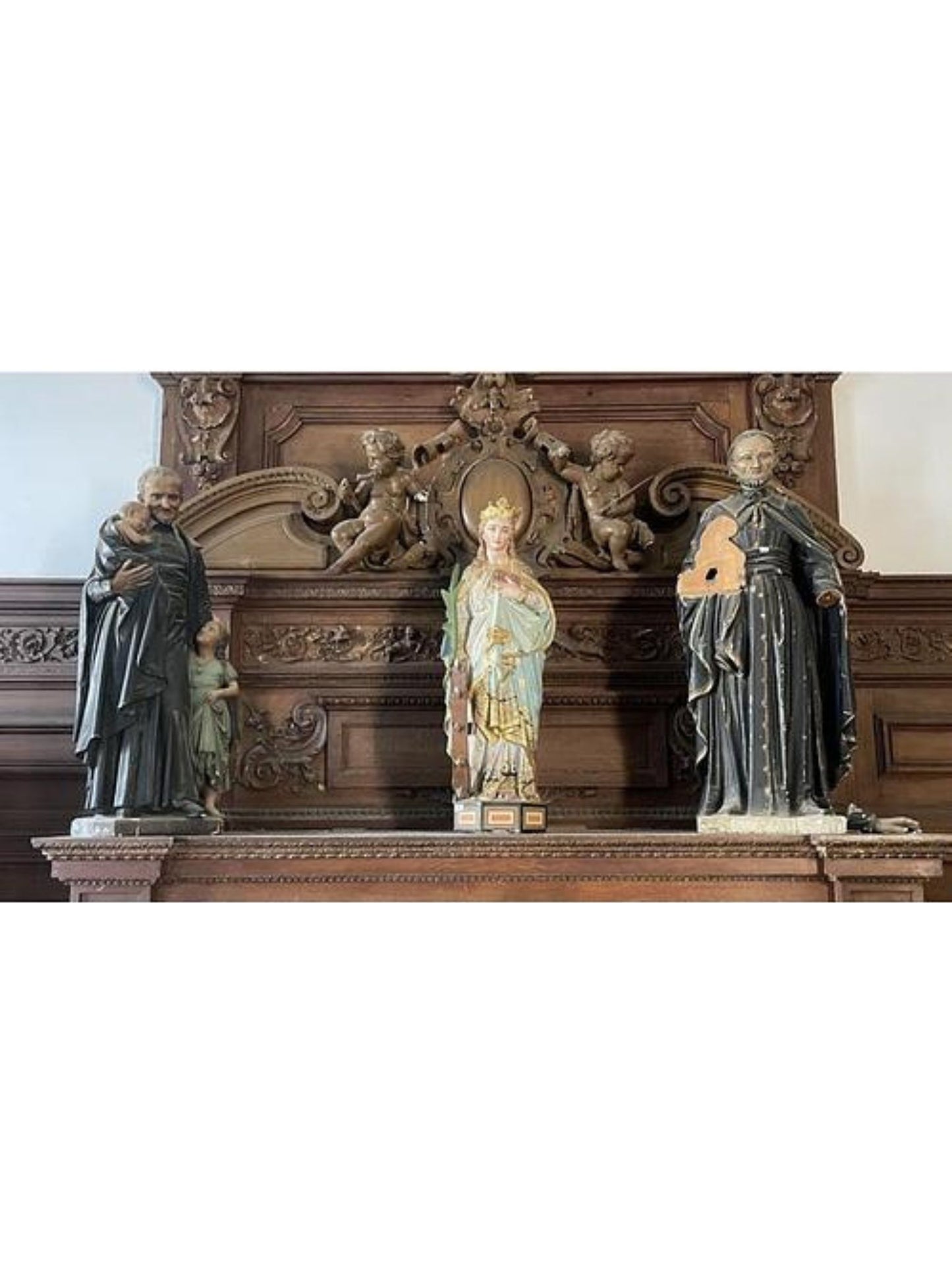 Set of 3 church figures