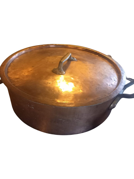 French 19th Century copper pot