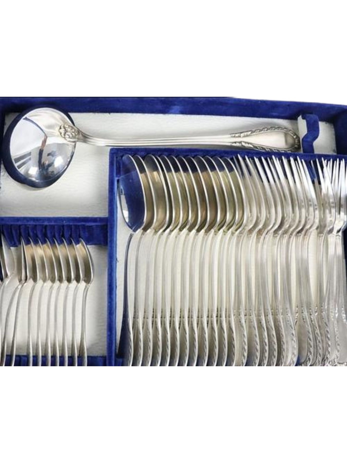 Ravinet silver plated cutlery set